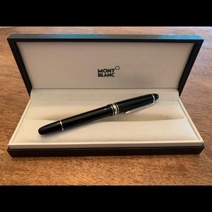 MontBlanc Meisterstuck Fountain Pen in Platinum
